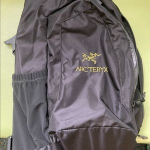 Arcteryx System A Quiver sling crossbody bag